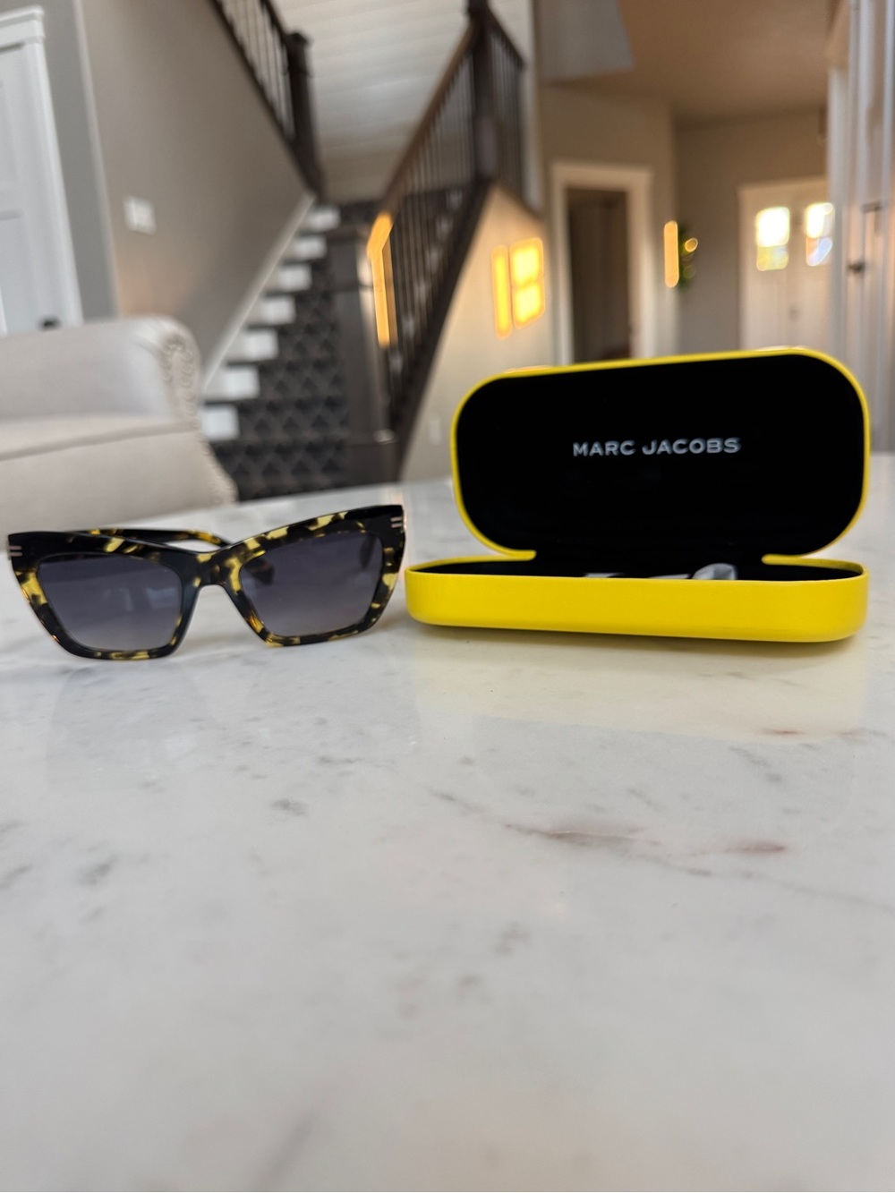 NWOT Marc Jacobs MJ1112/S Cat Eye Sunglasses Havana (Black/Yellow Tortoise)